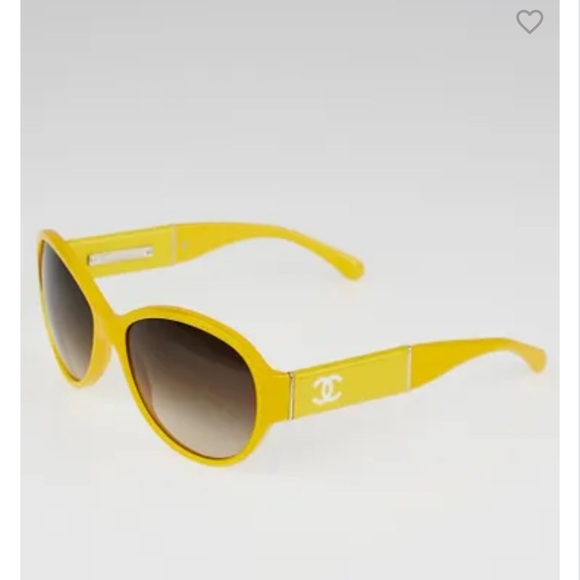 COPY - “CHANEL CC Logo Sunglasses - Picture 2 of 5